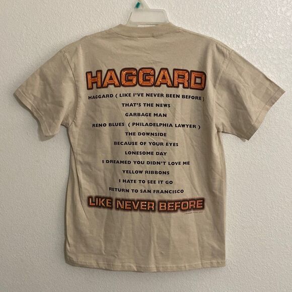 DELTA Pro Weight Men’s Cotton T Shirt with Merle Haggard Print Size M - Picture 1 of 4